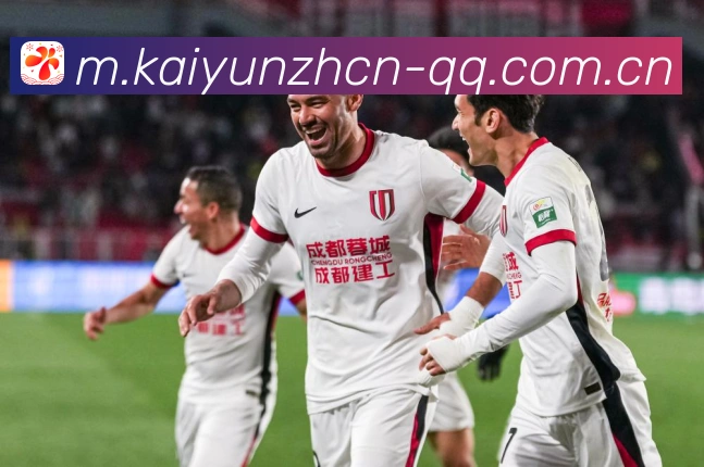 时隔十九年再登顶活塞队史第六次东部第一剑指东决延续传统荣耀路成长观察:最新赛事动态与深度分析 时隔十九年再登顶活塞队史第六次东部第一剑指东决延续传统荣耀路成长观察:最新赛事动态与深度分析